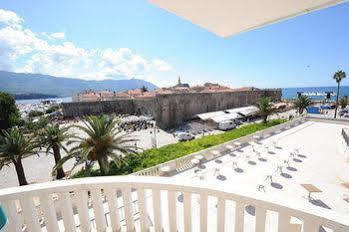 Mogren 3* Budva